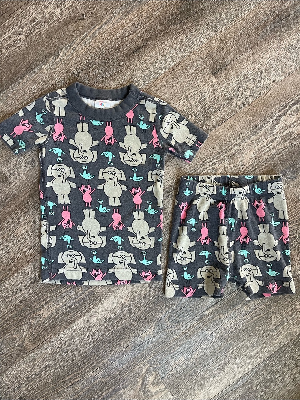 Hanna Andersson shorts pj set Elephant Piggie Pigeon book characters unisex - Picture 2 of 9